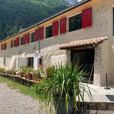 La Bergerie A Menee Hotel Châtillon-en-Diois Екстериор снимка